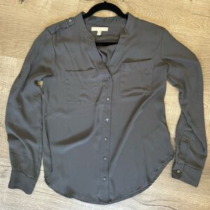 BANANA REPUBLIC Gray Button Down Top in Small